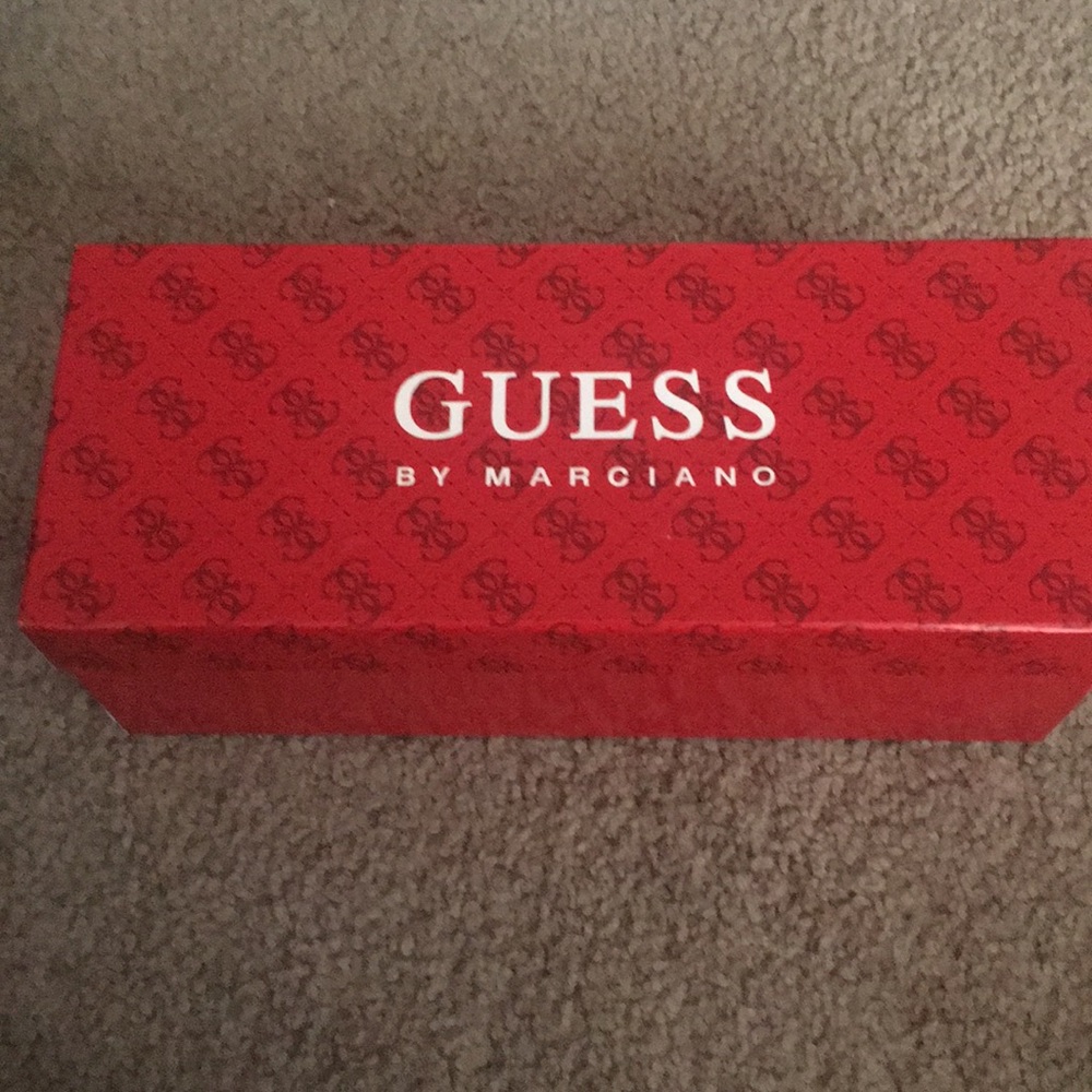 Guess by Marciano slip on shoes GWISA
